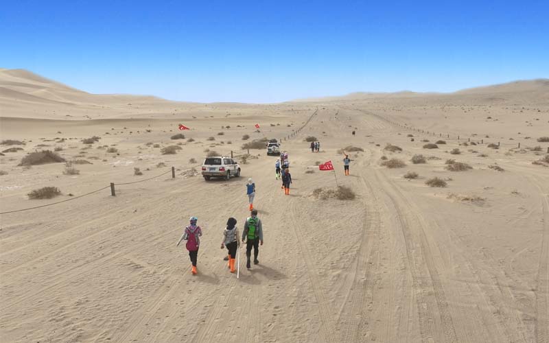 戈壁徒步,公司團(tuán)建徒步,徒步旅行,敦煌徒步