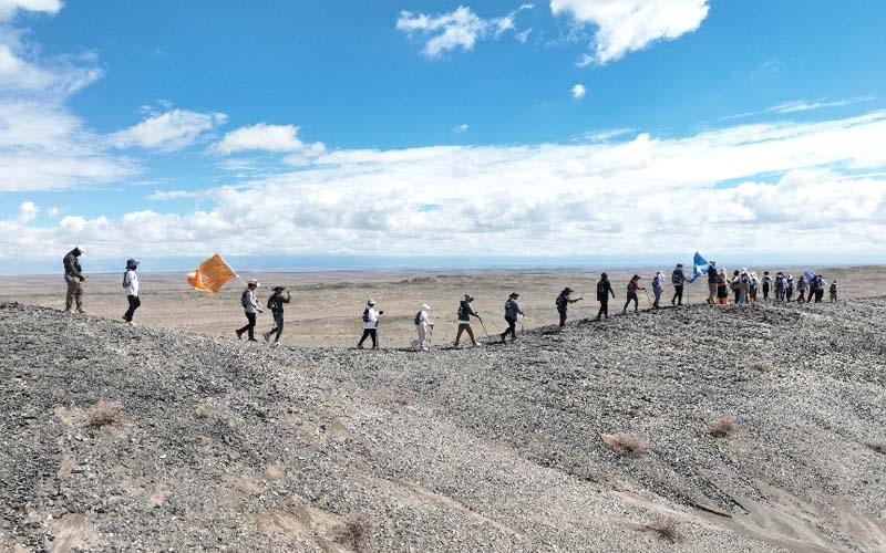 戈壁徒步,公司團建徒步,徒步旅行,敦煌徒步